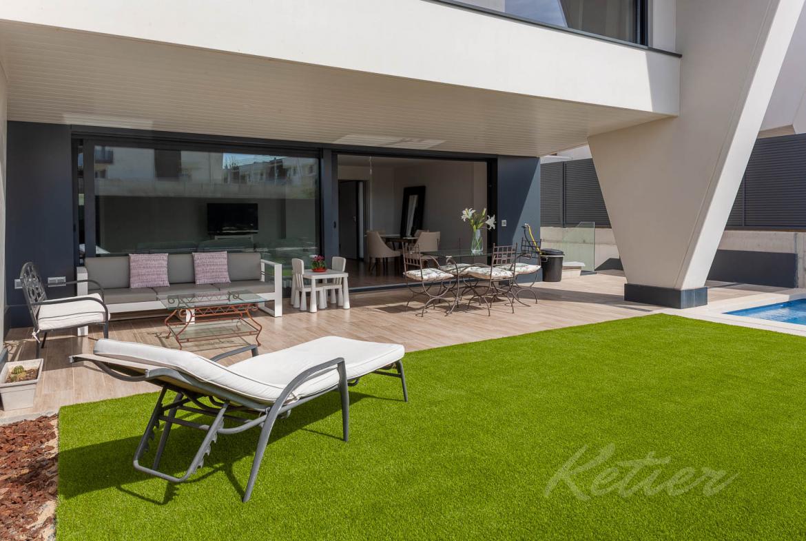Chalet Pareado en Boadilla del Monte Porche
