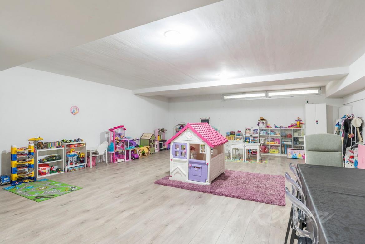 Chalet Pareado en Boadilla del Monte Sala Juegos