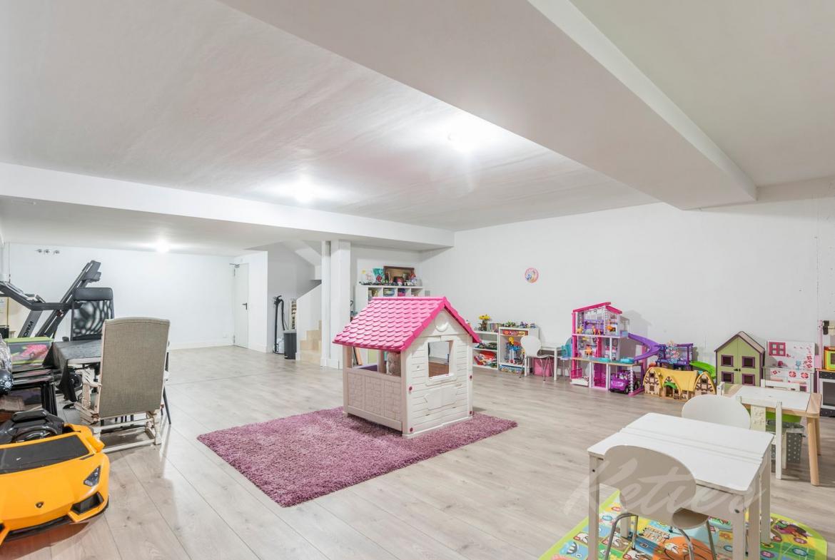 Chalet Pareado en Boadilla del Monte Sala Juegos