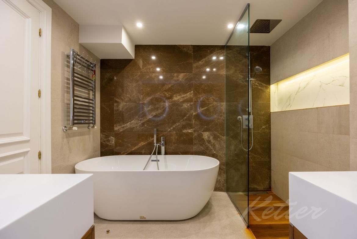 Chalet Pareado en Pozuelo de Alarcon Bano