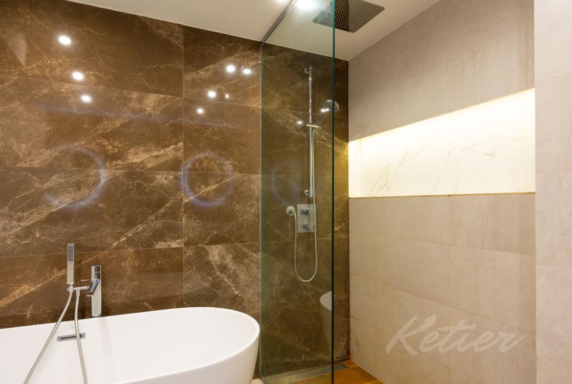 Chalet Pareado en Pozuelo de Alarcon Bano