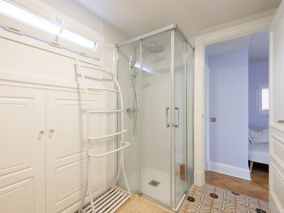 Chalet Pareado en Pozuelo de Alarcon Bano