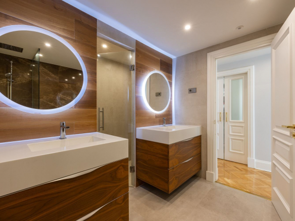 Chalet Pareado en Pozuelo de Alarcon Bano