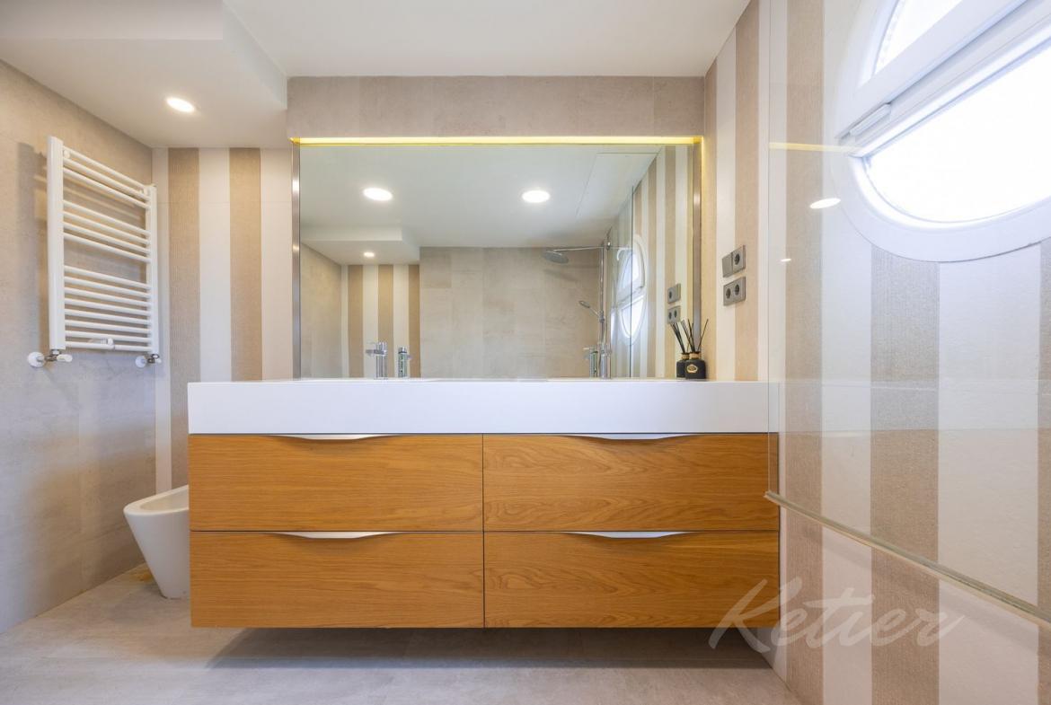 Chalet Pareado en Pozuelo de Alarcon Bano