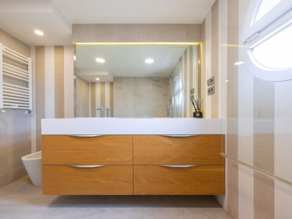 Chalet Pareado en Pozuelo de Alarcon Bano