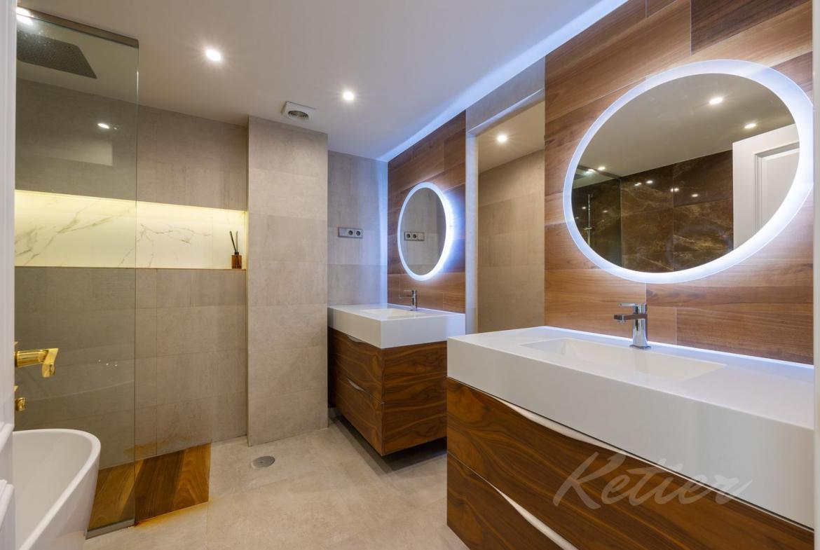 Chalet Pareado en Pozuelo de Alarcon Bano