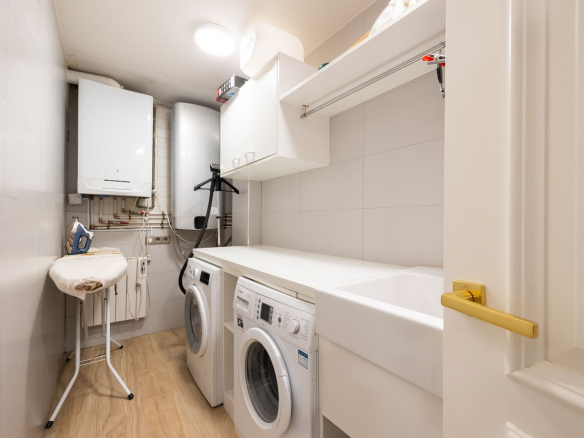 Chalet Pareado en Pozuelo de Alarcon Cuarto Lavado