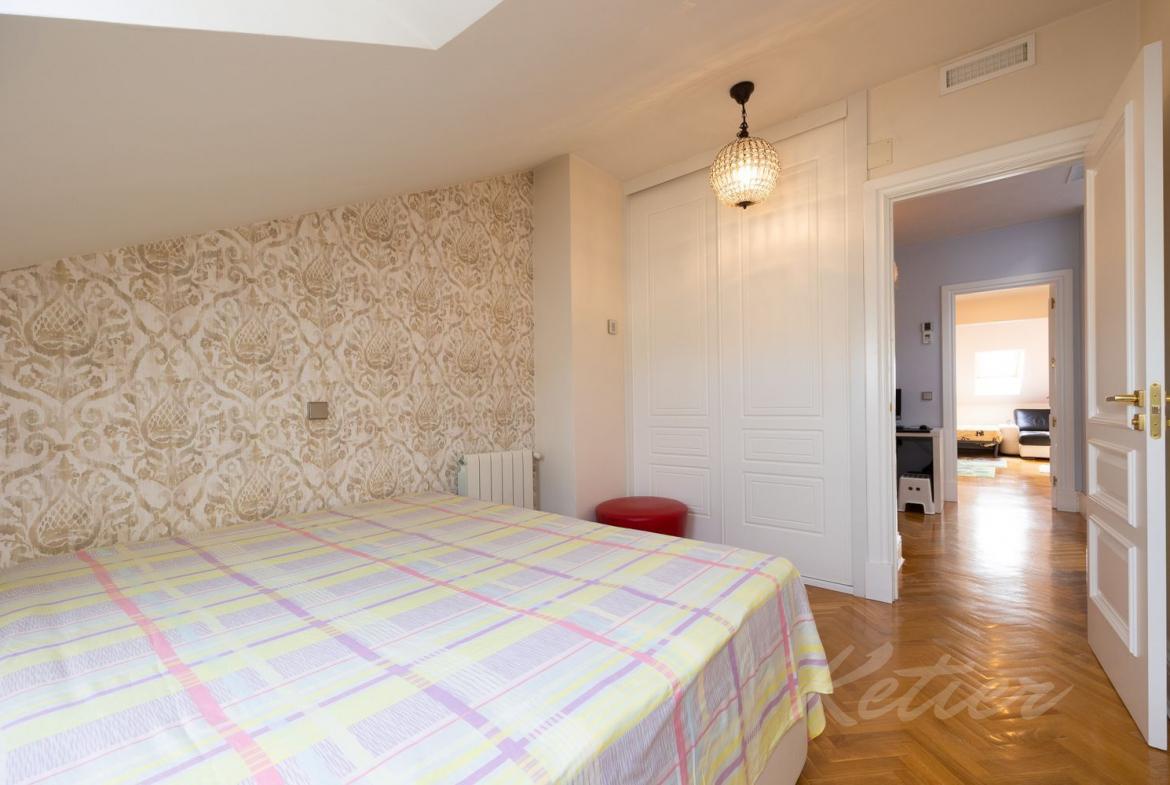 Chalet Pareado en Pozuelo de Alarcon Dormitorio