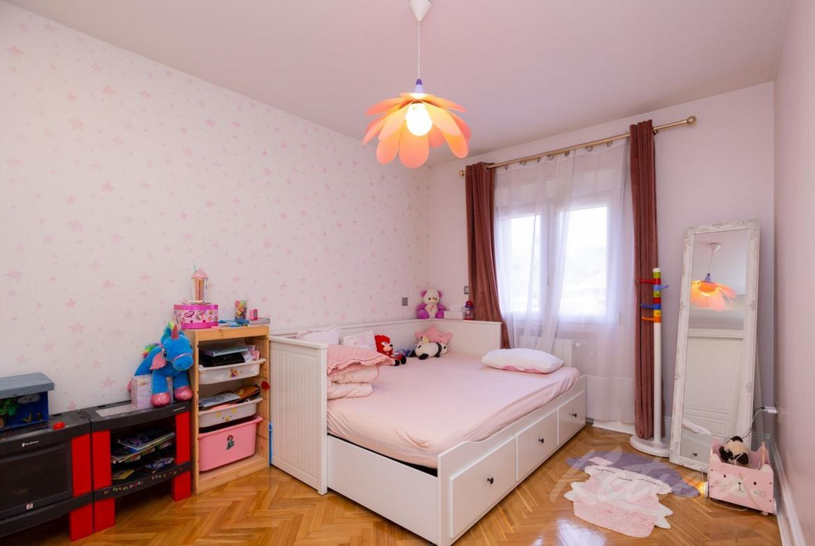 Chalet Pareado en Pozuelo de Alarcon Dormitorio