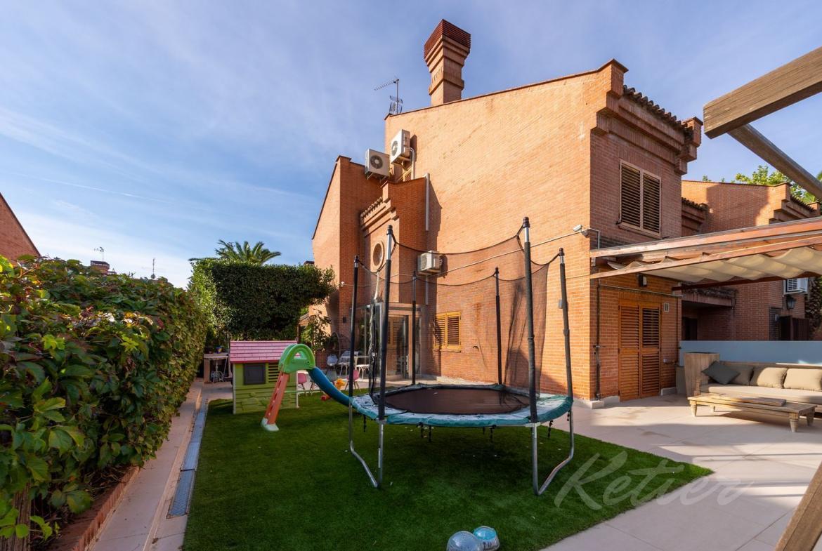 Chalet Pareado en Pozuelo de Alarcon Exterior