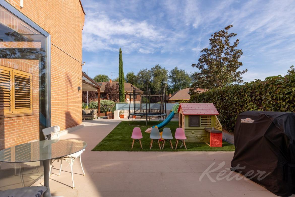 Chalet Pareado en Pozuelo de Alarcon Exterior