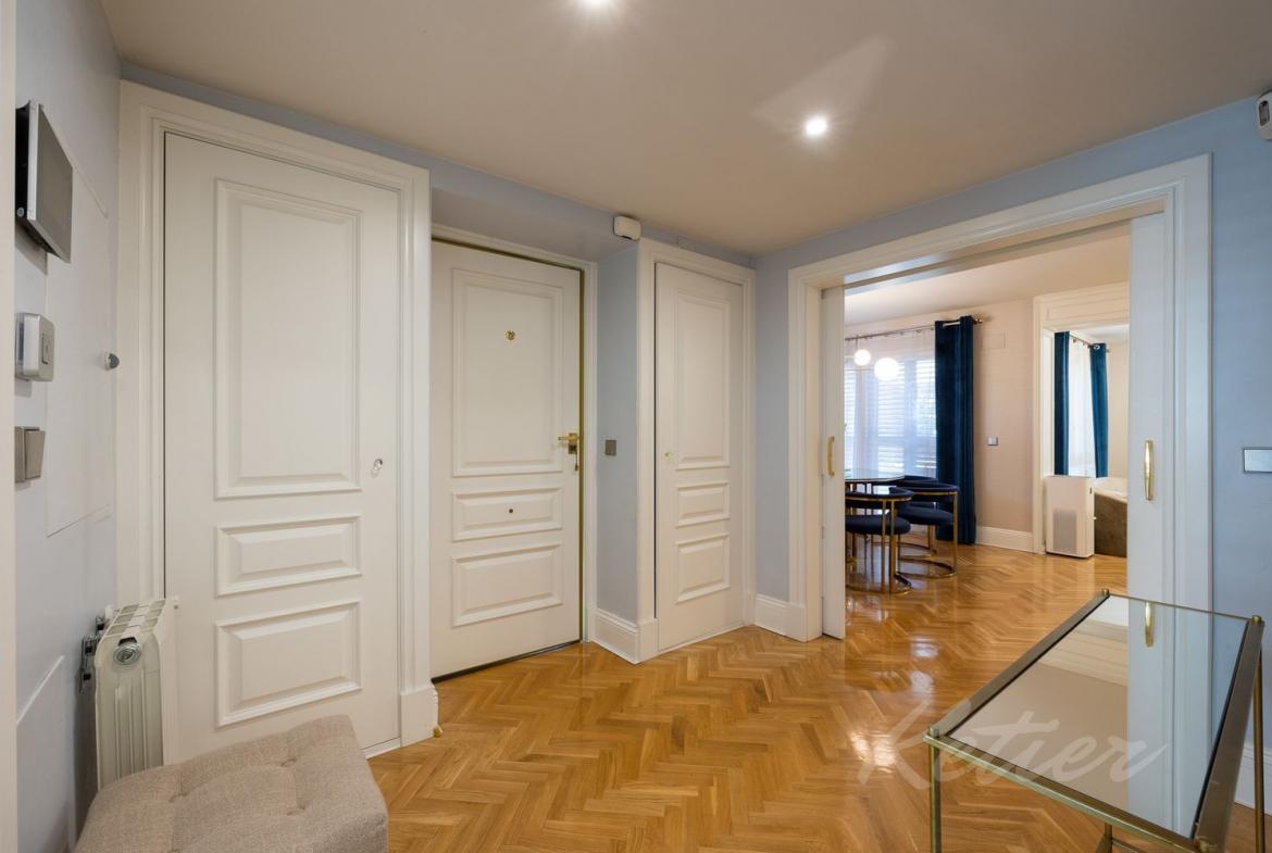 Chalet Pareado en Pozuelo de Alarcon Hall