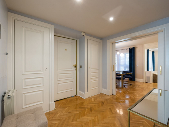 Chalet Pareado en Pozuelo de Alarcon Hall