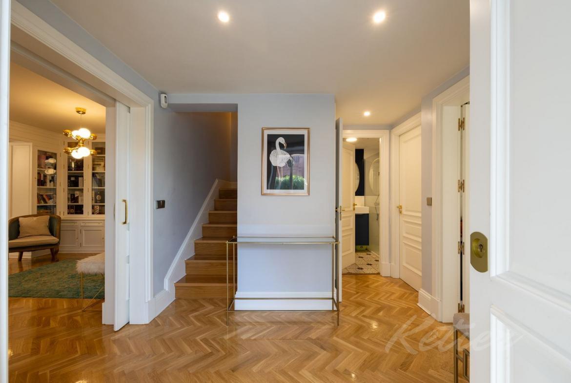 Chalet Pareado en Pozuelo de Alarcon Hall Distribuidor