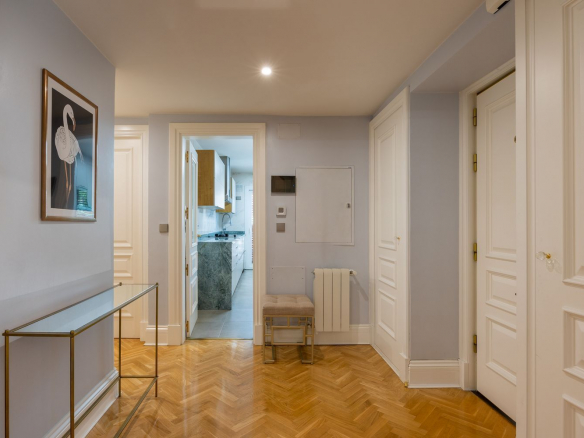 Chalet Pareado en Pozuelo de Alarcon Hall Distribuidor