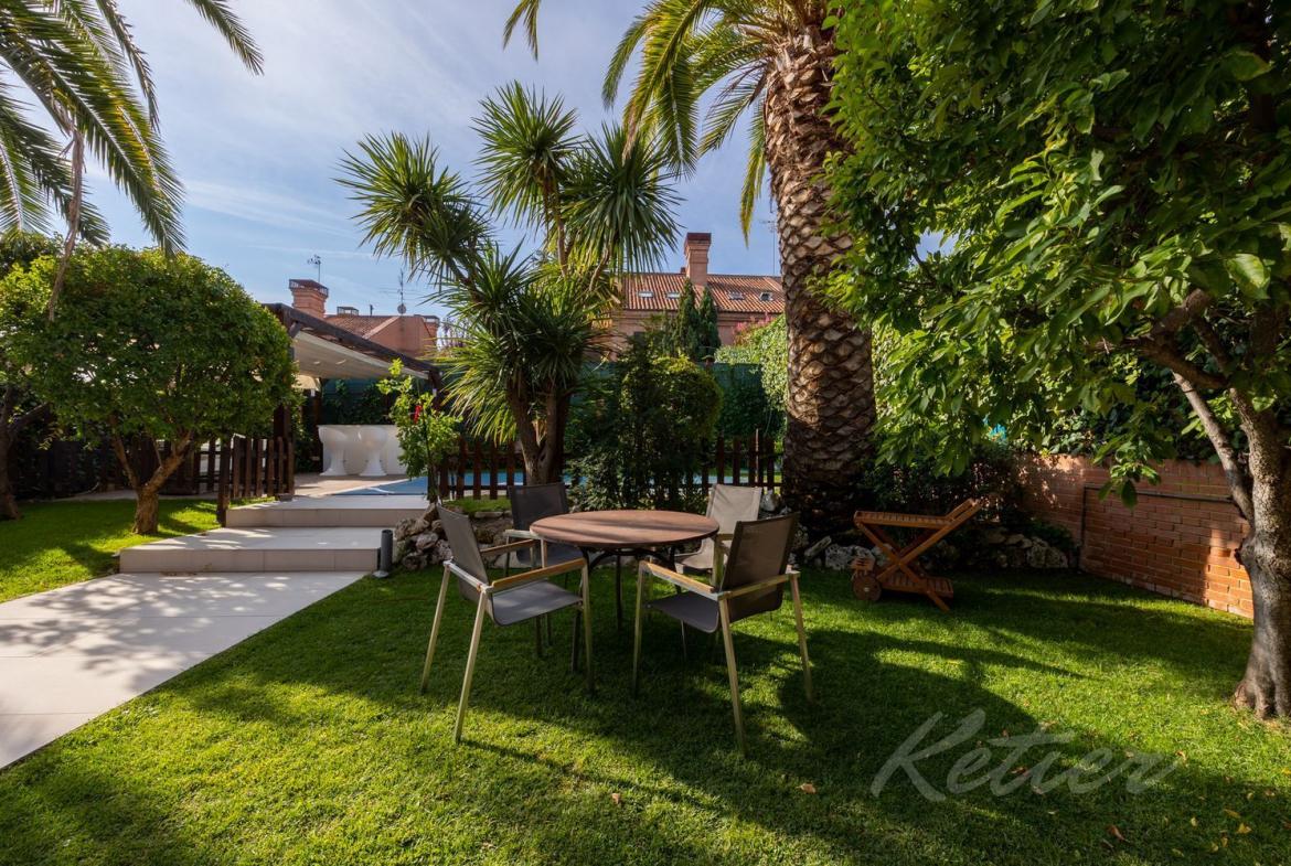 Chalet Pareado en Pozuelo de Alarcon Jardin