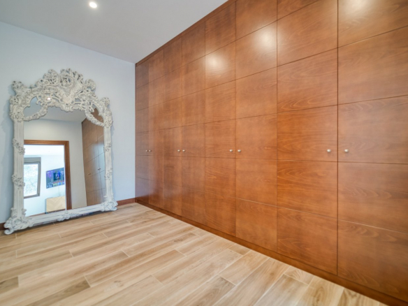 Chalet Prado Largo Dormitorio Principal Vestidor