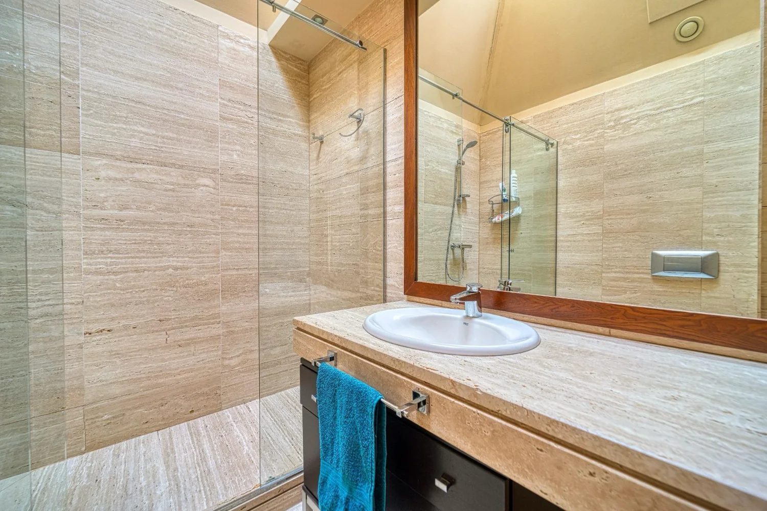 Chalet-Prado-del-Rey-Bano1-01