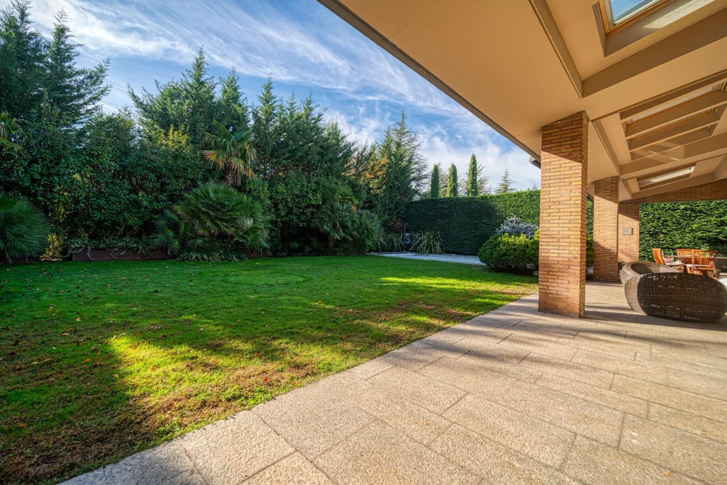 Chalet-Prado-del-Rey-Porche-02