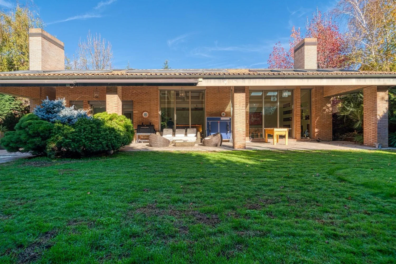 Chalet-Prado-del-Rey-Porche-03