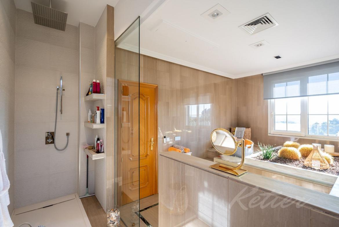 Chalet Punta Galea Dormitorio Principal Bano