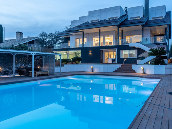 Chalet Punta Galea Jardin