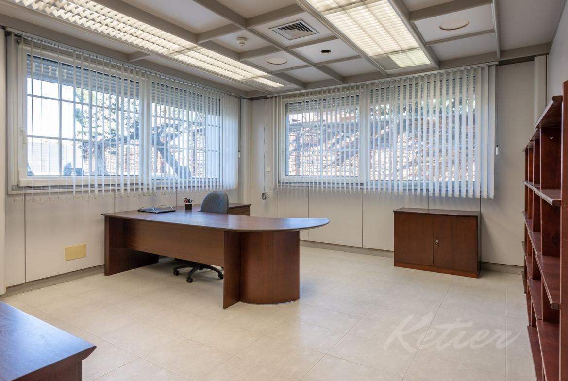 Chalet Punta Galea Oficina