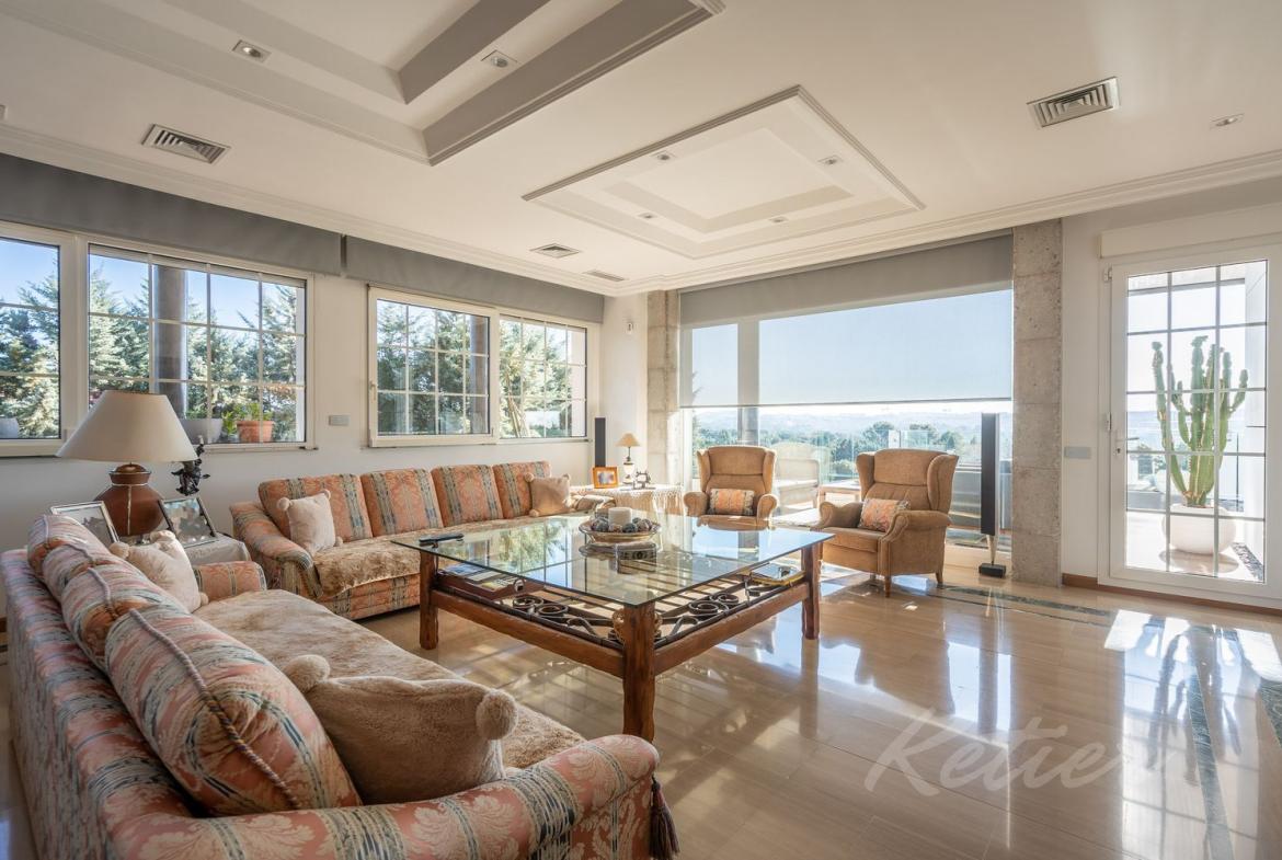 Chalet Punta Galea Salon