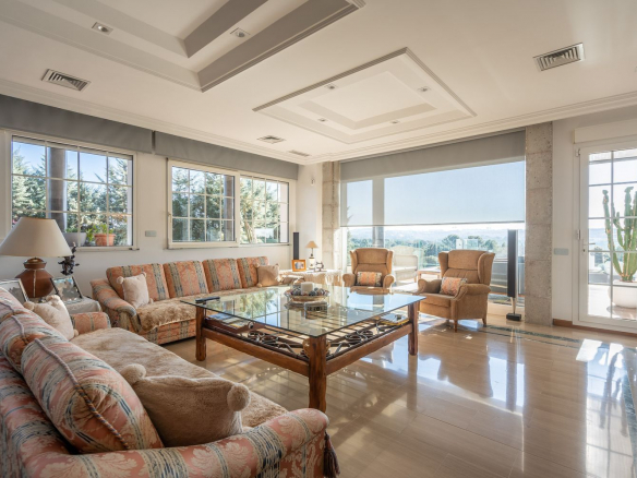Chalet Punta Galea Salon
