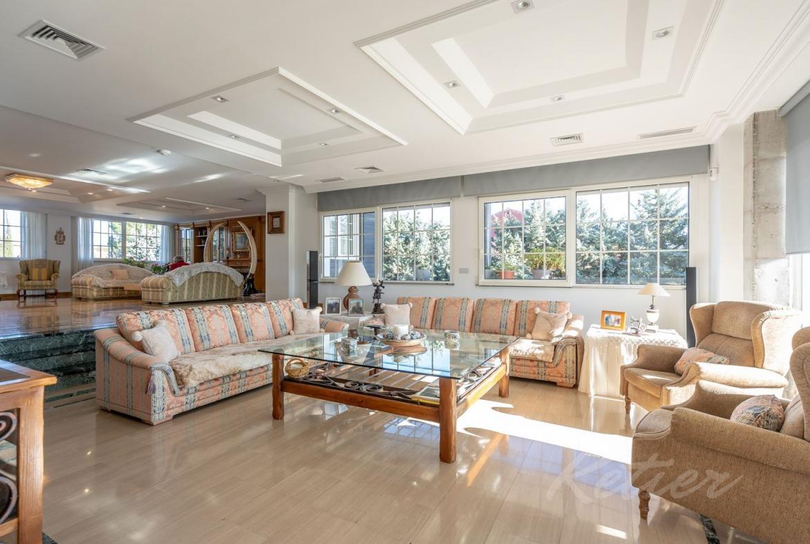 Chalet Punta Galea Salon