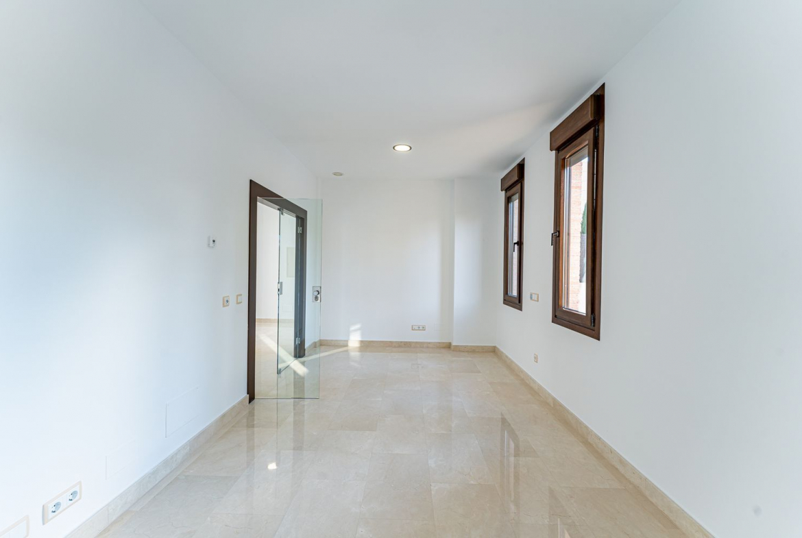 Chalet Villafranca del Castillo Comedor