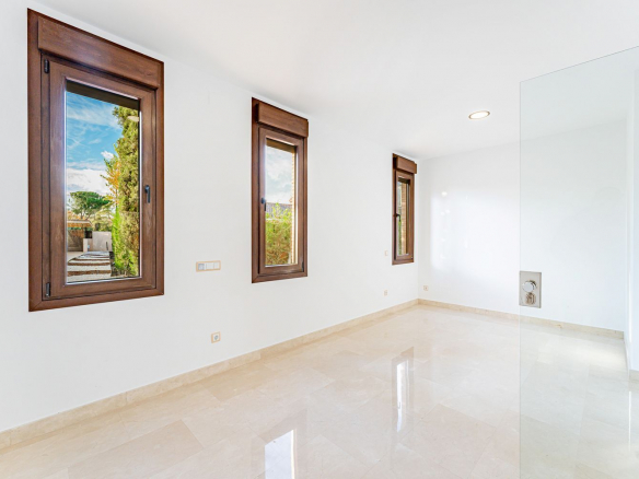 Chalet Villafranca del Castillo Comedor