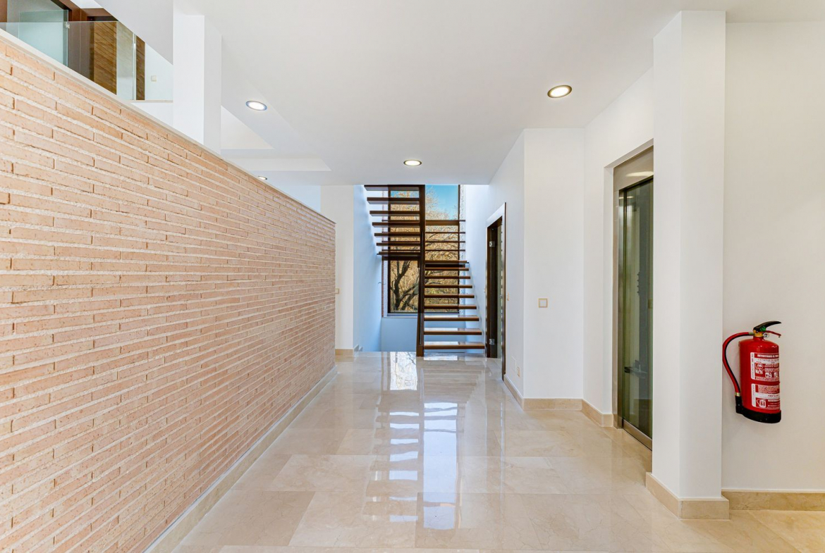 Chalet Villafranca del Castillo Hall