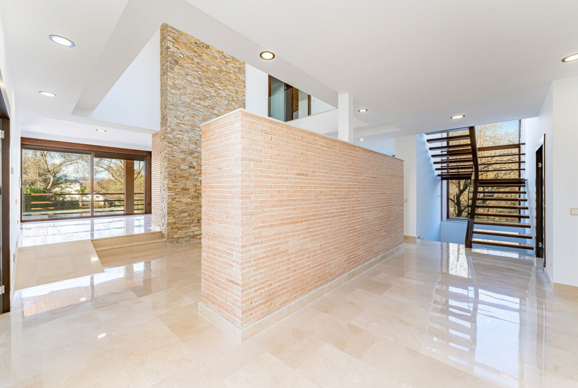 Chalet Villafranca del Castillo Hall