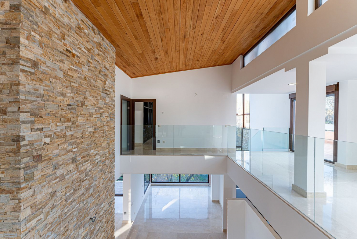Chalet Villafranca del Castillo Hall Planta Superior