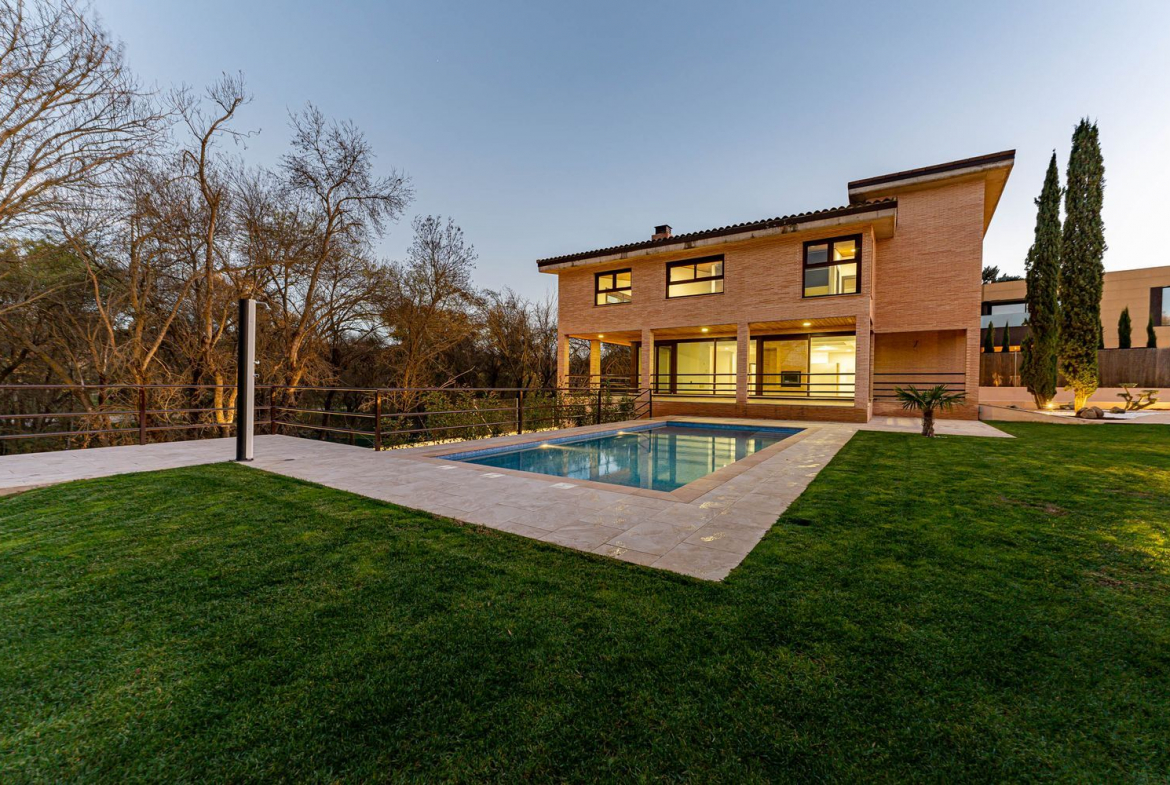 Chalet Villafranca del Castillo Jardin