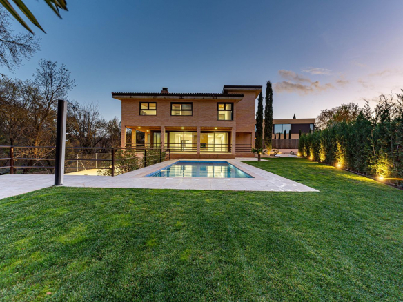 Chalet Villafranca del Castillo Jardin