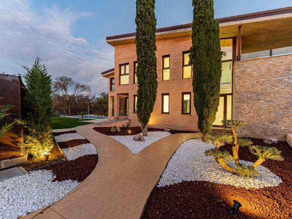Chalet Villafranca del Castillo Jardin