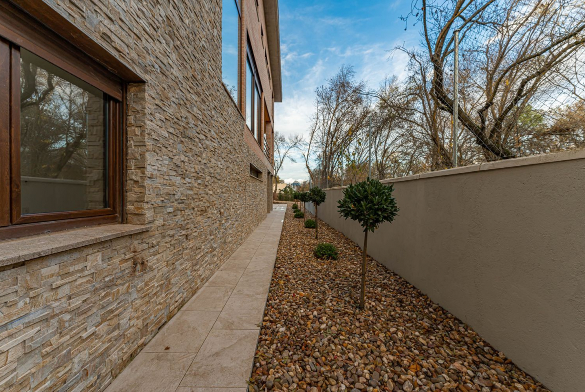 Chalet Villafranca del Castillo Jardin