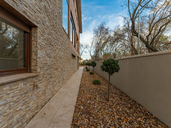 Chalet Villafranca del Castillo Jardin