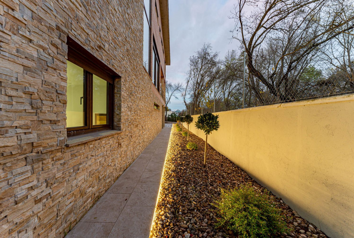 Chalet Villafranca del Castillo Jardin