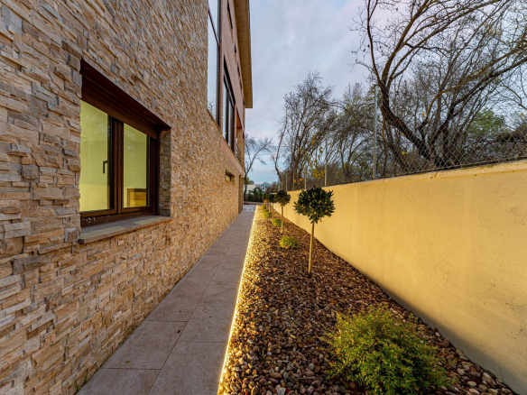 Chalet Villafranca del Castillo Jardin