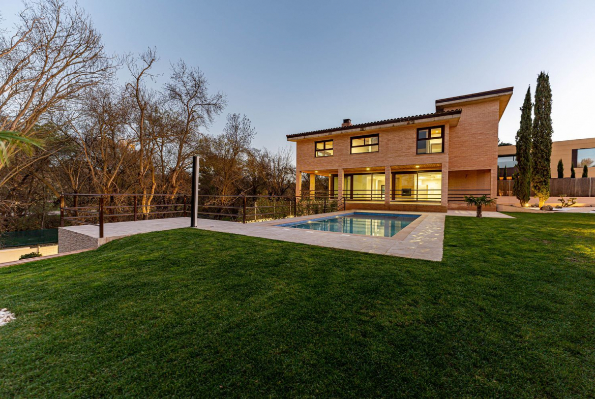 Chalet Villafranca del Castillo Jardin