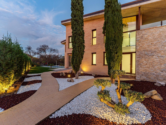 Chalet Villafranca del Castillo Jardin
