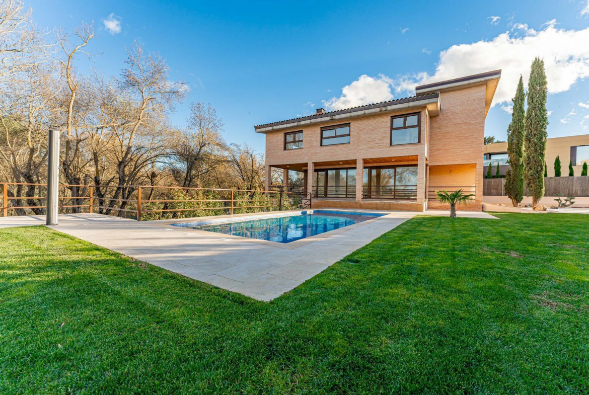 Chalet Villafranca del Castillo Jardin