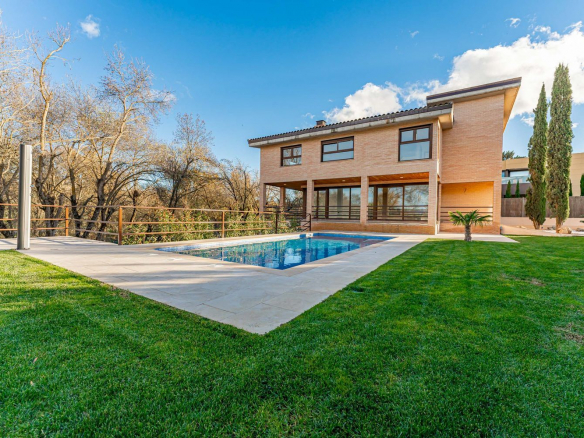 Chalet Villafranca del Castillo Jardin