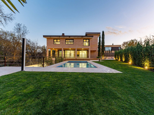 Chalet Villafranca del Castillo Jardin