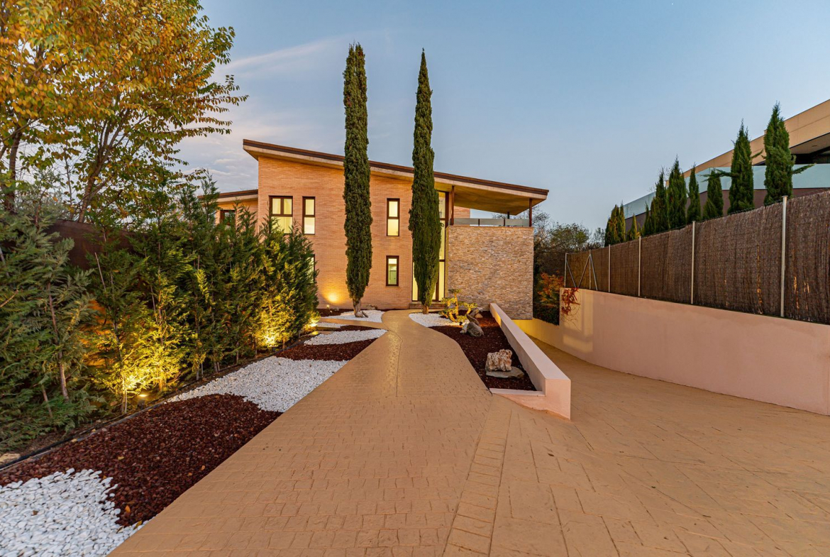 Chalet Villafranca del Castillo Jardin