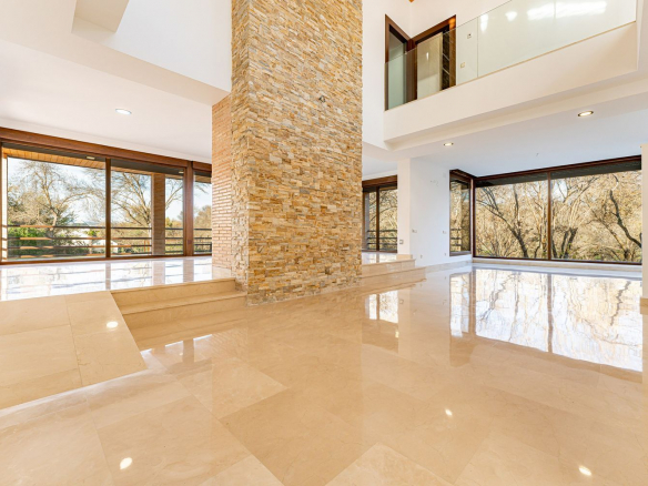 Chalet Villafranca del Castillo Salon
