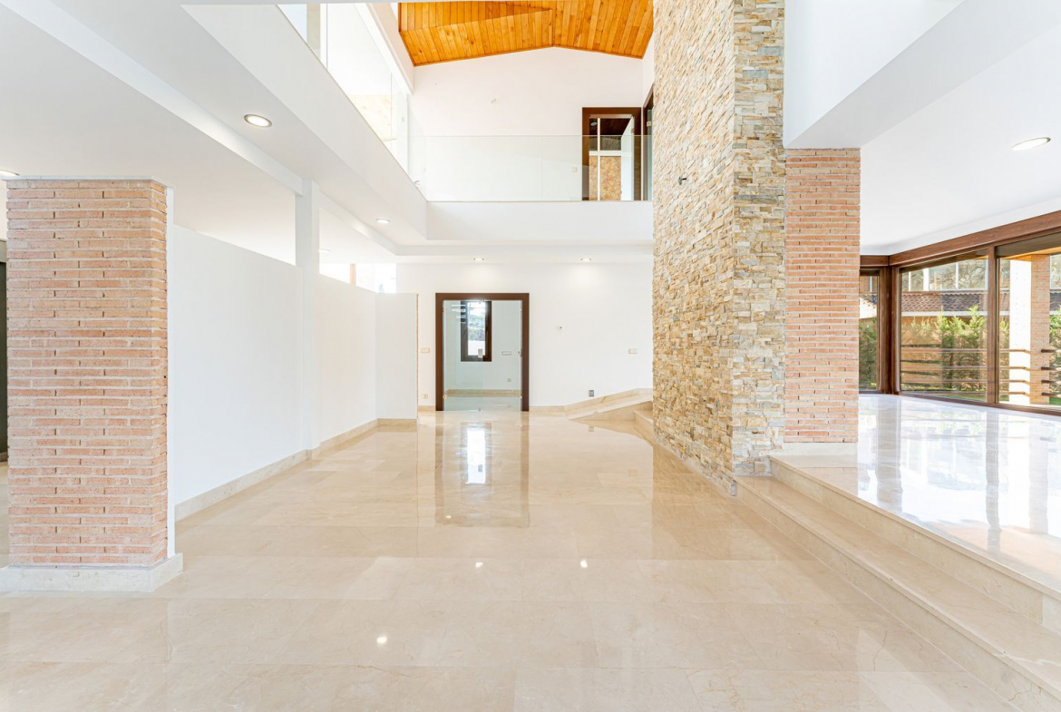 Chalet Villafranca del Castillo Salon